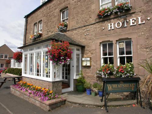 The Wheatsheaf Hotel And Restaurant Swinton  Esterno foto